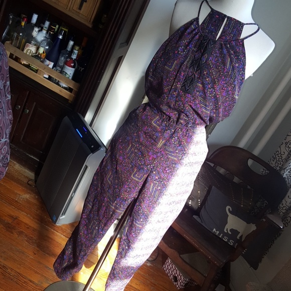 Romper - Picture 1 of 2